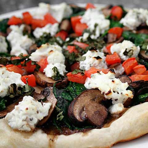 Goat Cheese Pizza with Spinach, Mushroom and Tomatoes